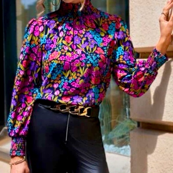 COPY - New floral print long sleeve mock neck top - Picture 6 of 6